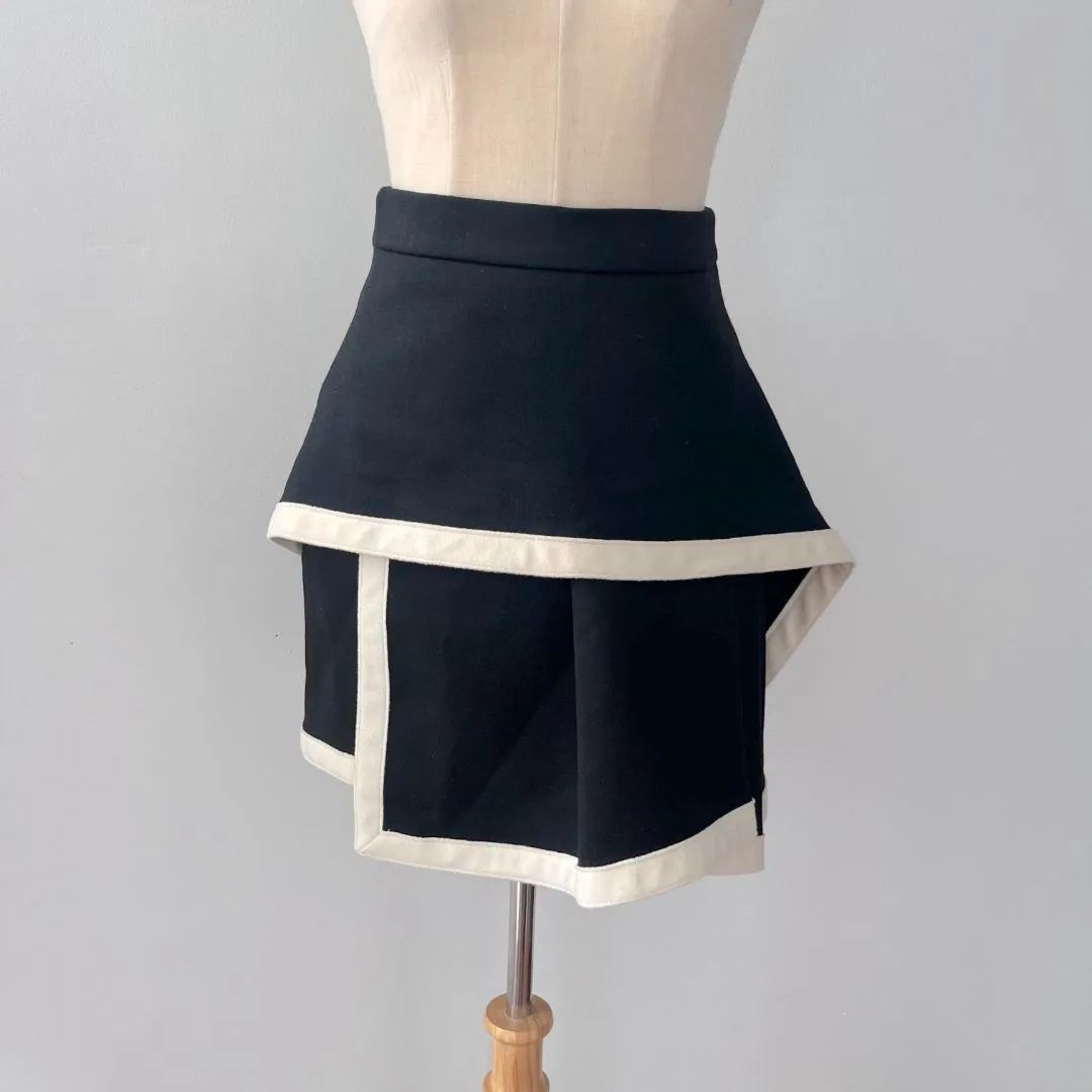 Alexander Mcqueen black mini skirt with layered detail, white trim detail