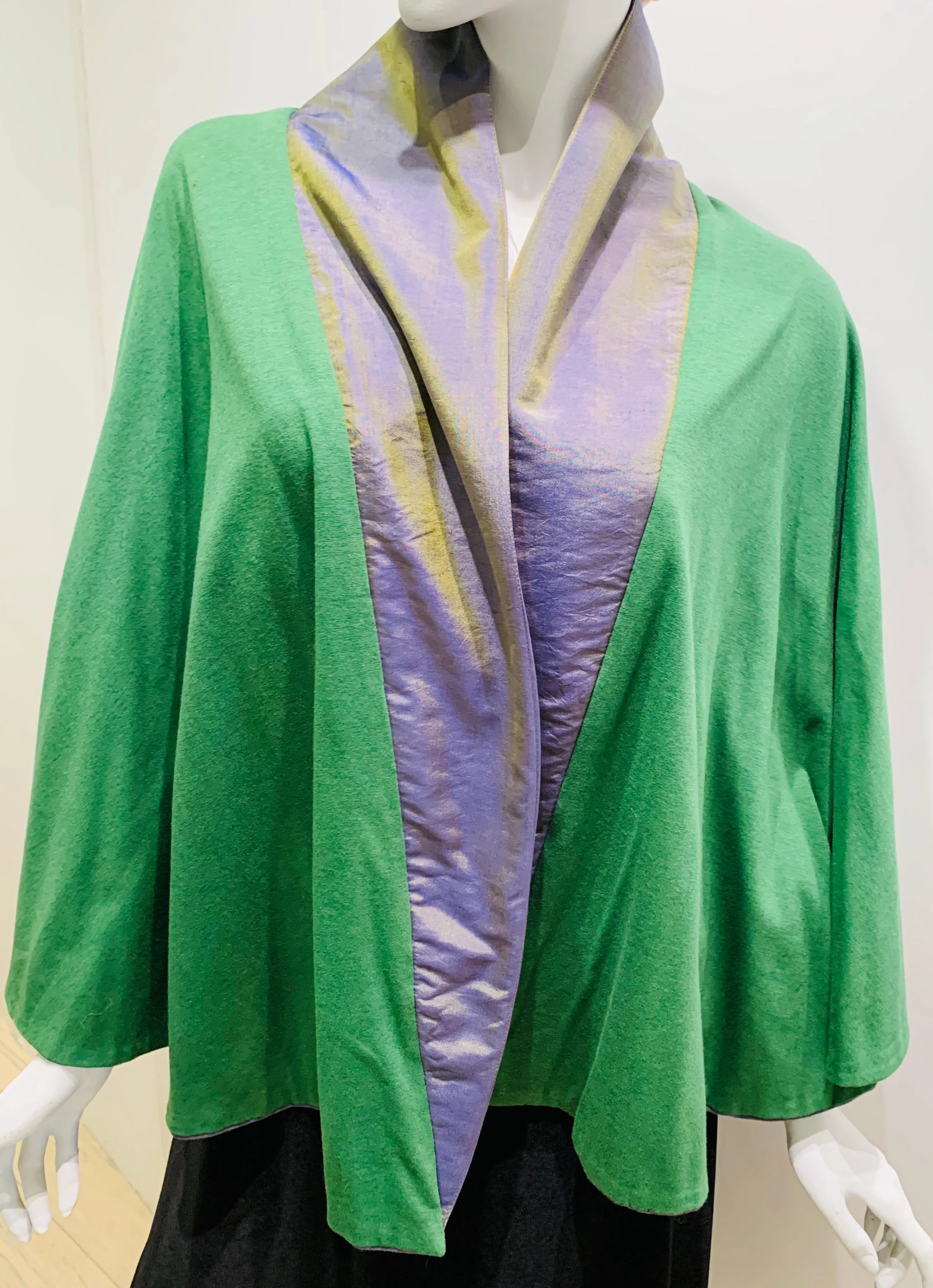 Green & Grey Violet - Magic Swing Cape