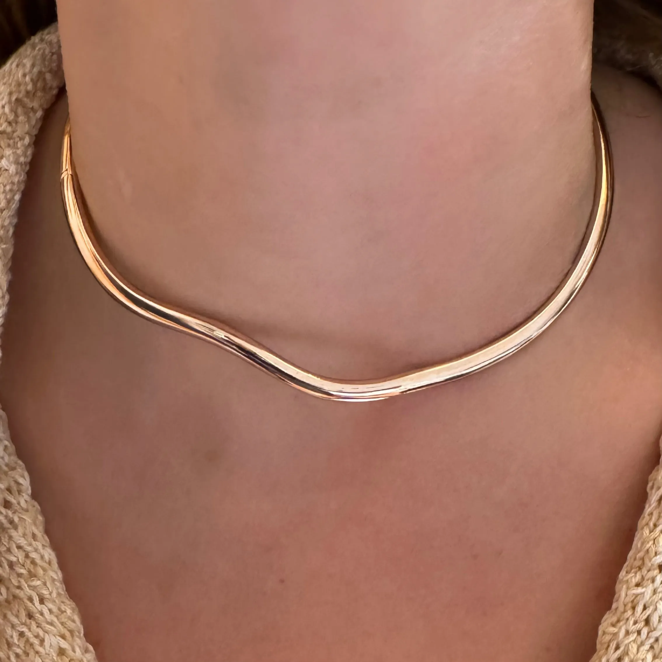 Julian Gold Wave Collar Necklace