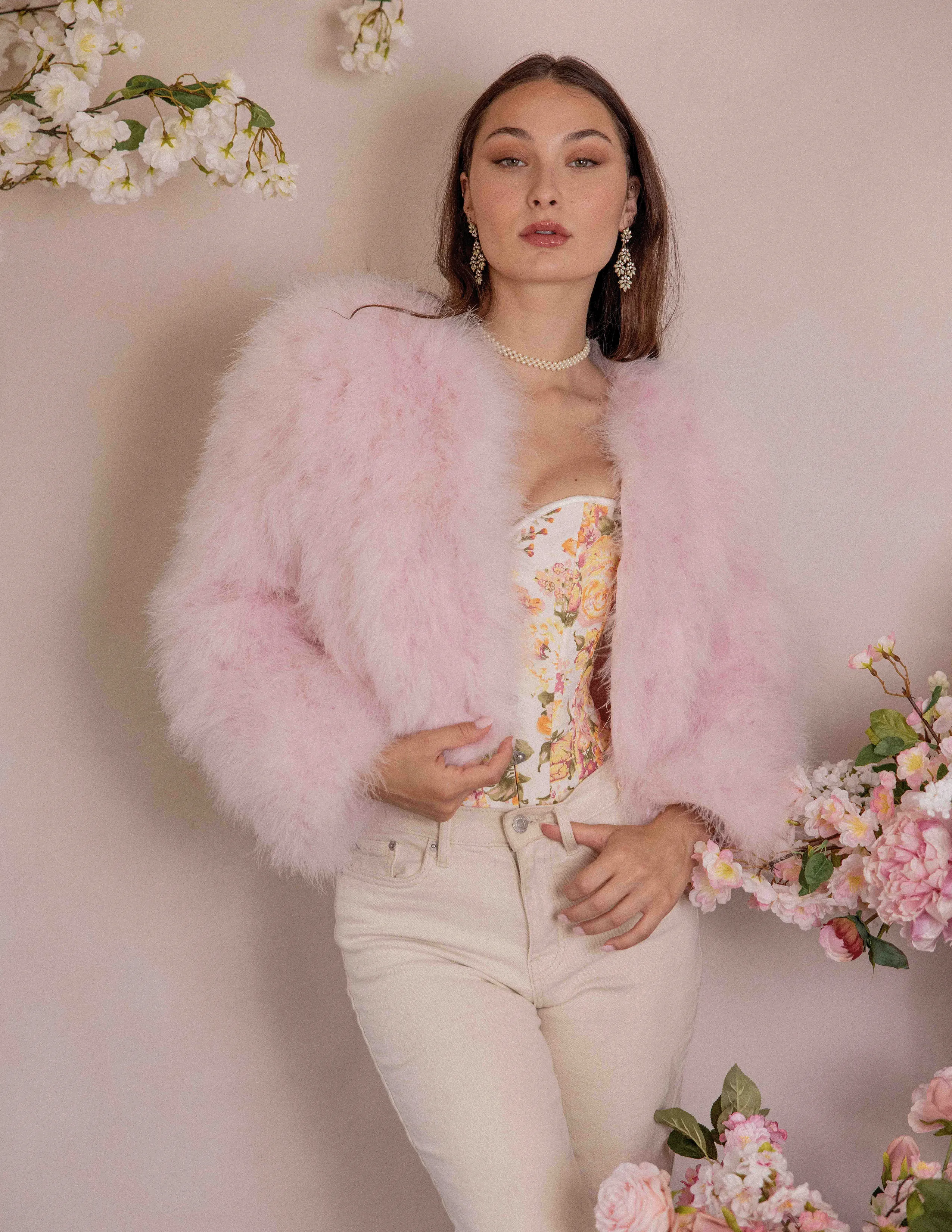 Lola - Crop Jacket in Barely Pink