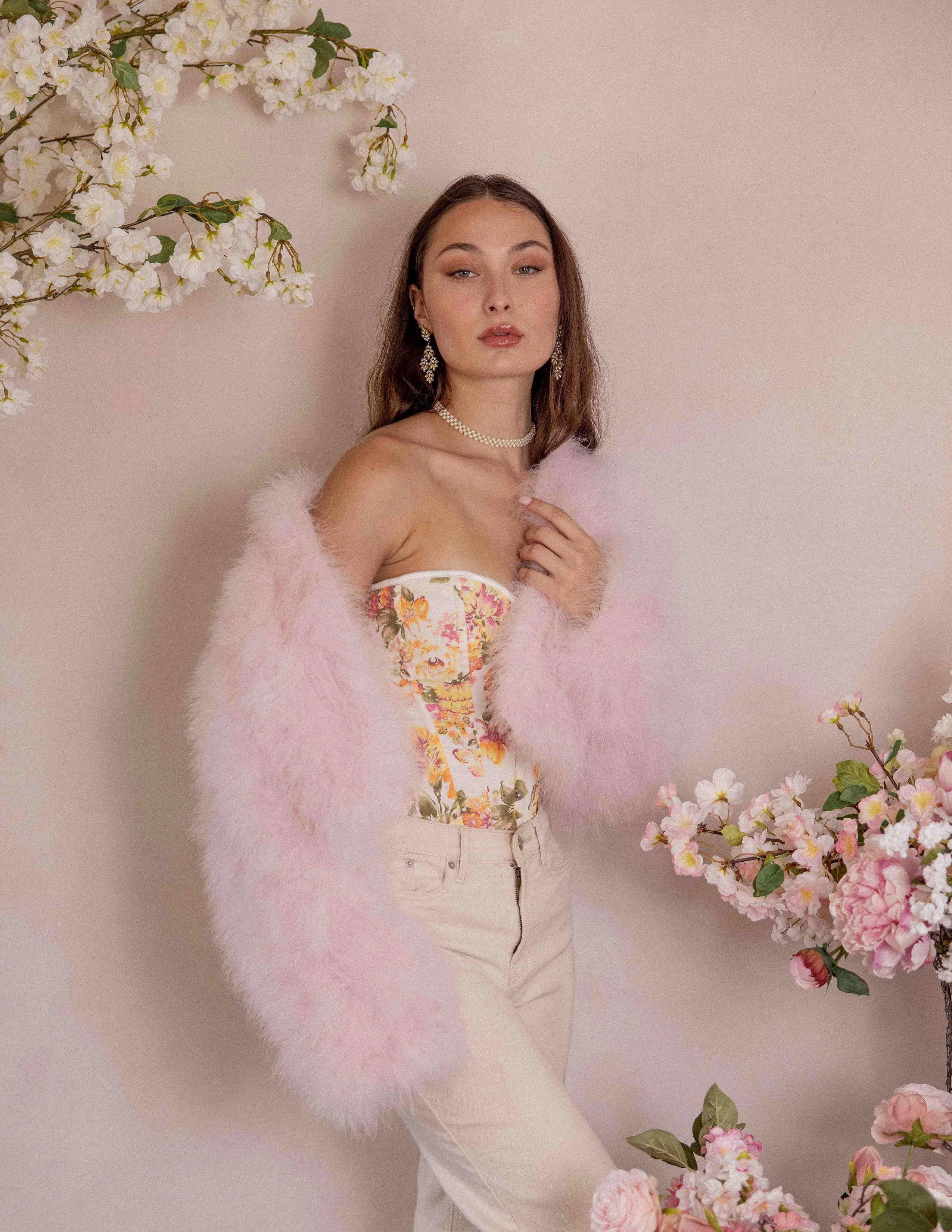 Lola - Crop Jacket in Barely Pink