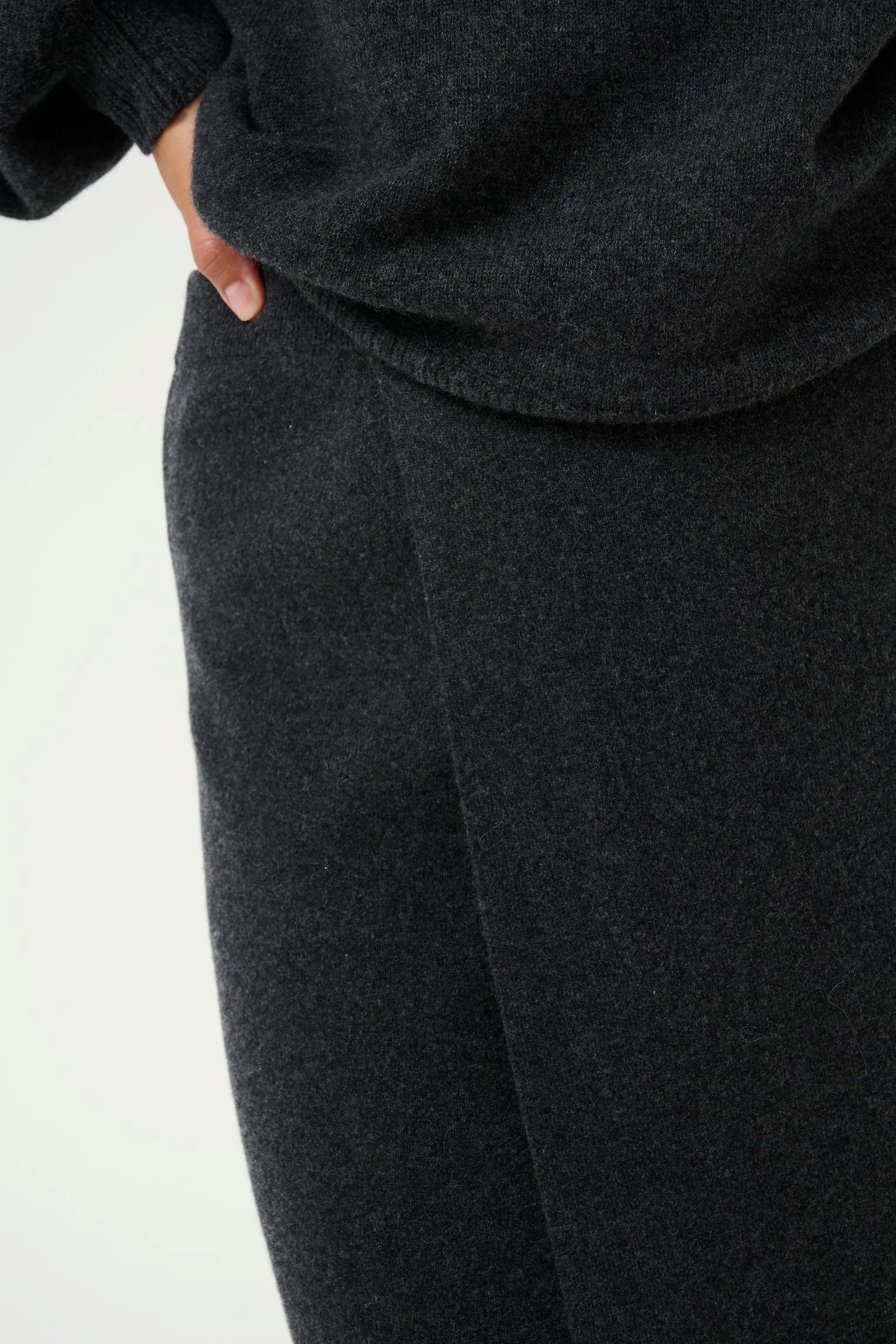 MANZIGZ SKIRT | DEEP GRAPHITE MELANGE