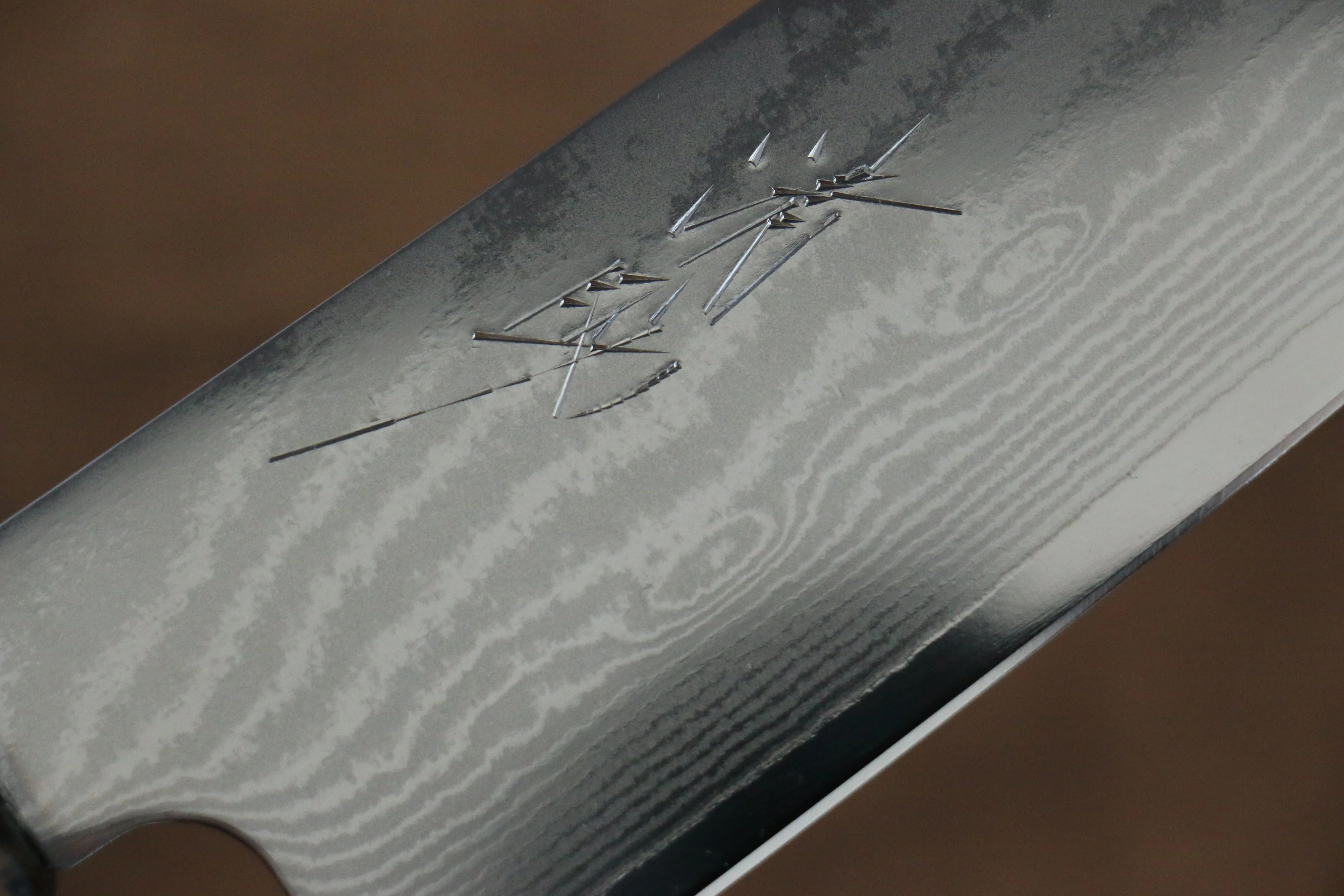 Seisuke VG10 63 Layer Damascus Santoku 170mm Oak Handle