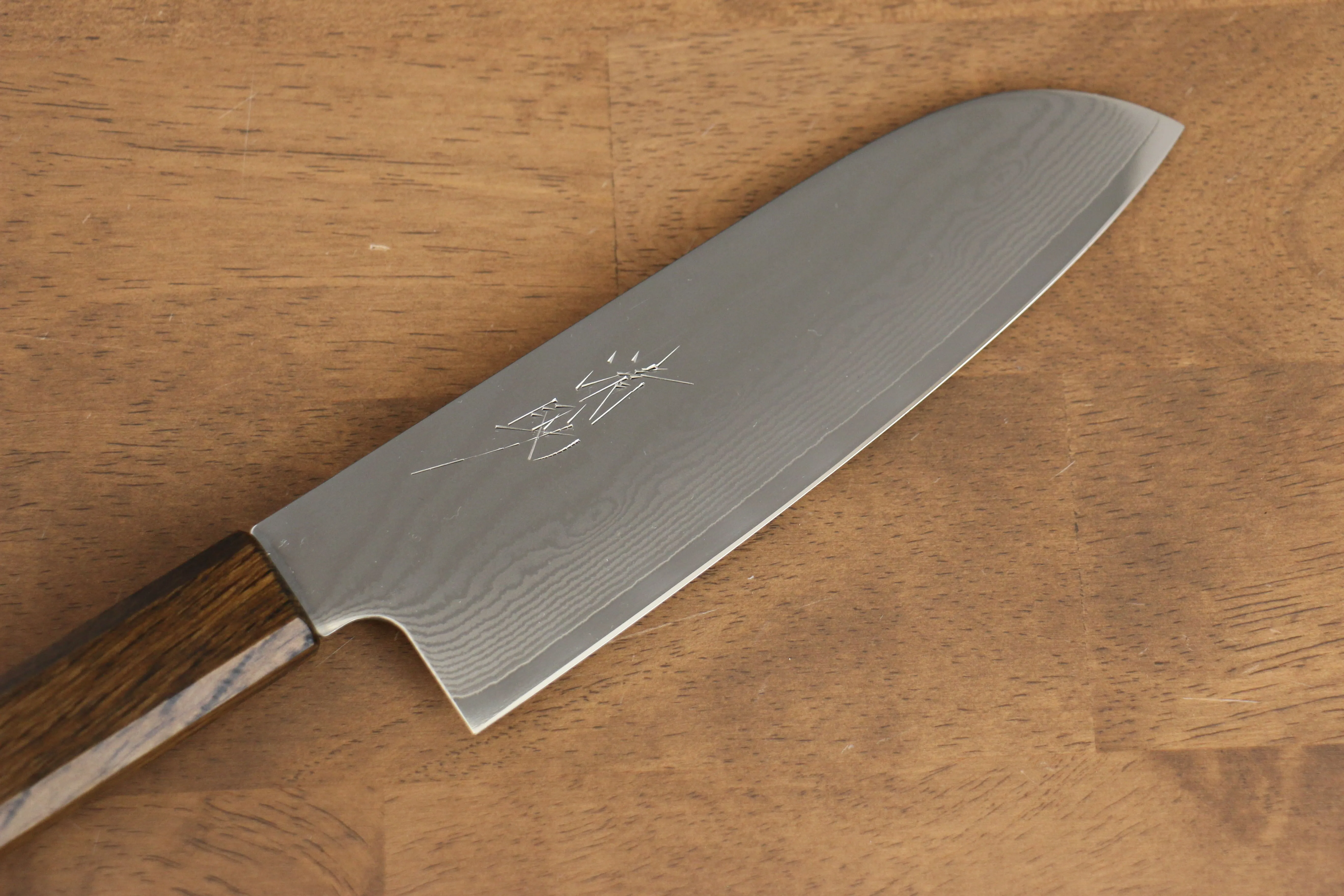 Seisuke VG10 63 Layer Damascus Santoku 170mm Oak Handle