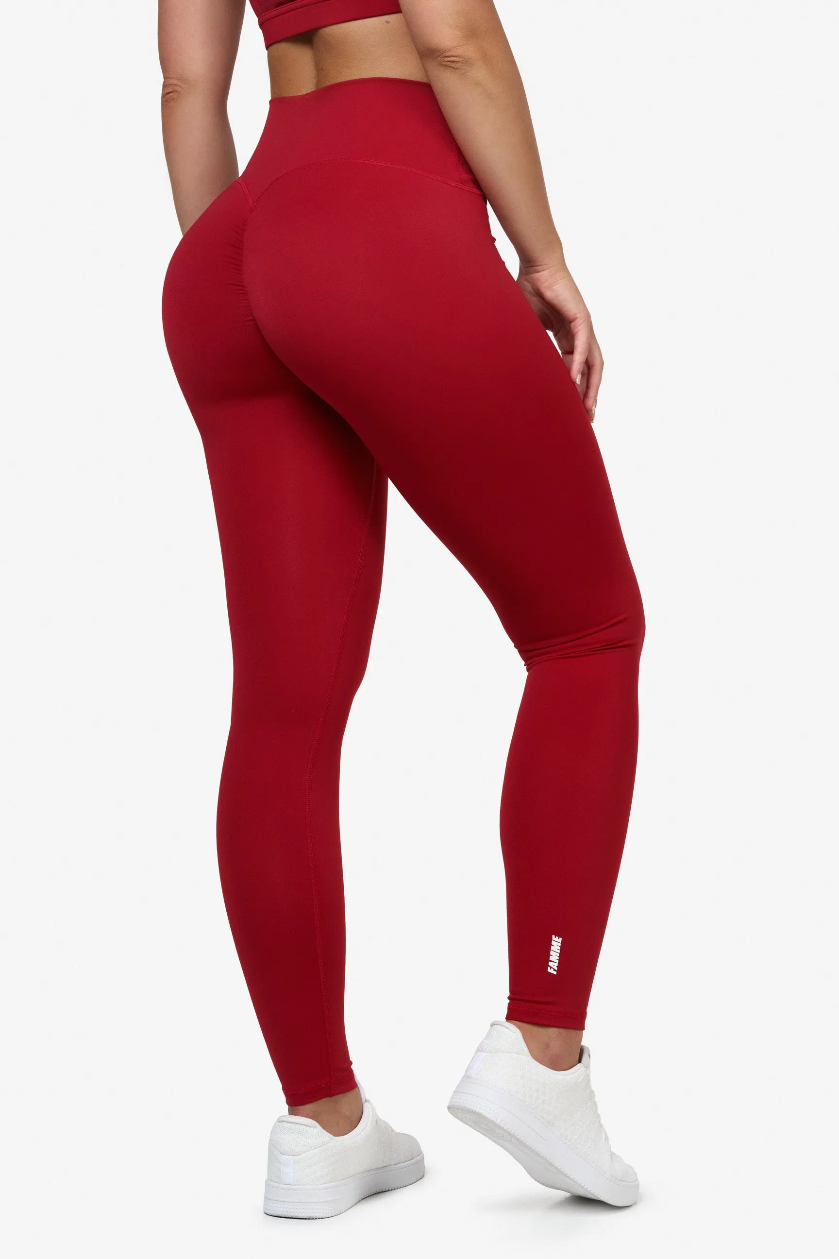 Signature Scrunch Leggings