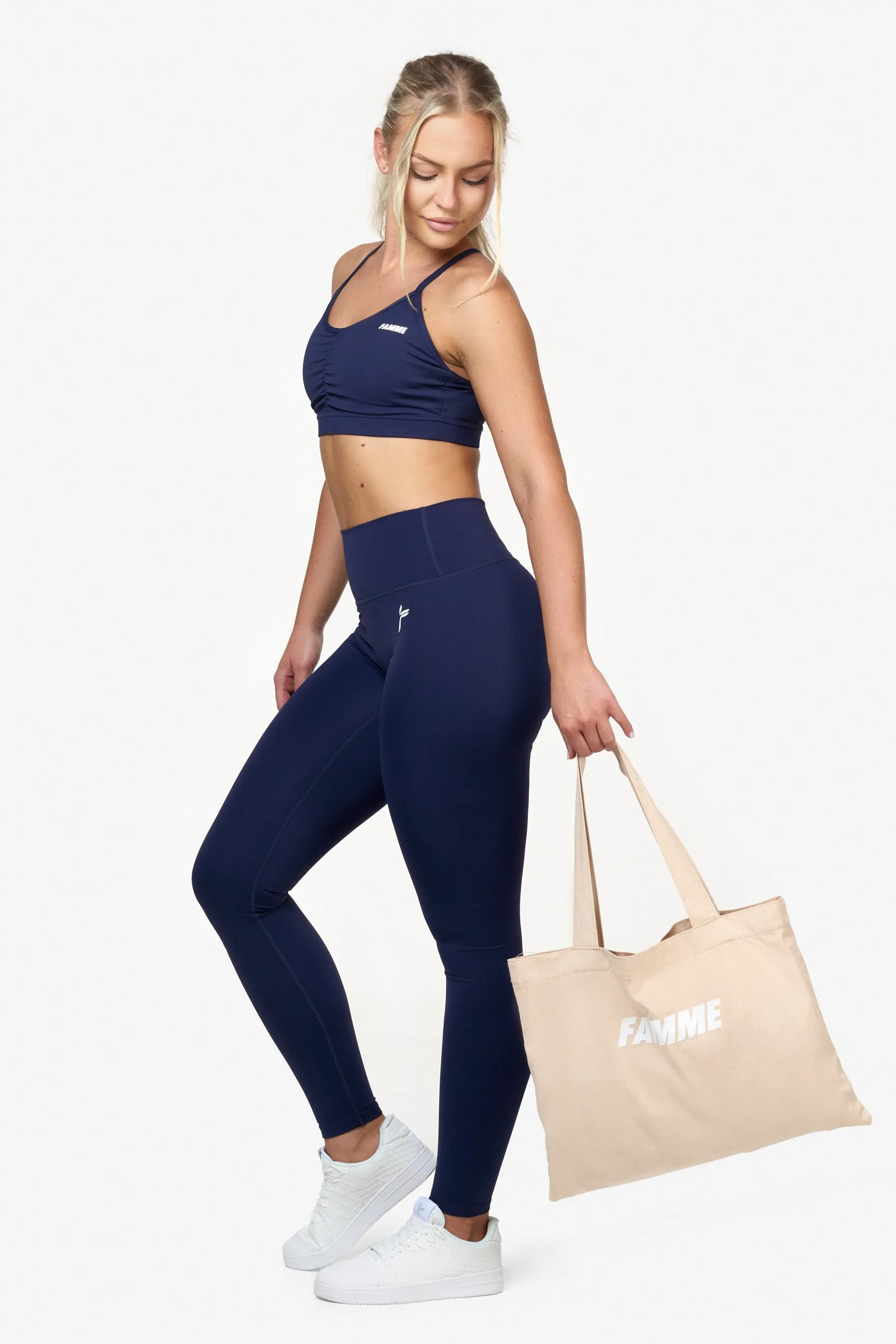 Signature Scrunch Leggings