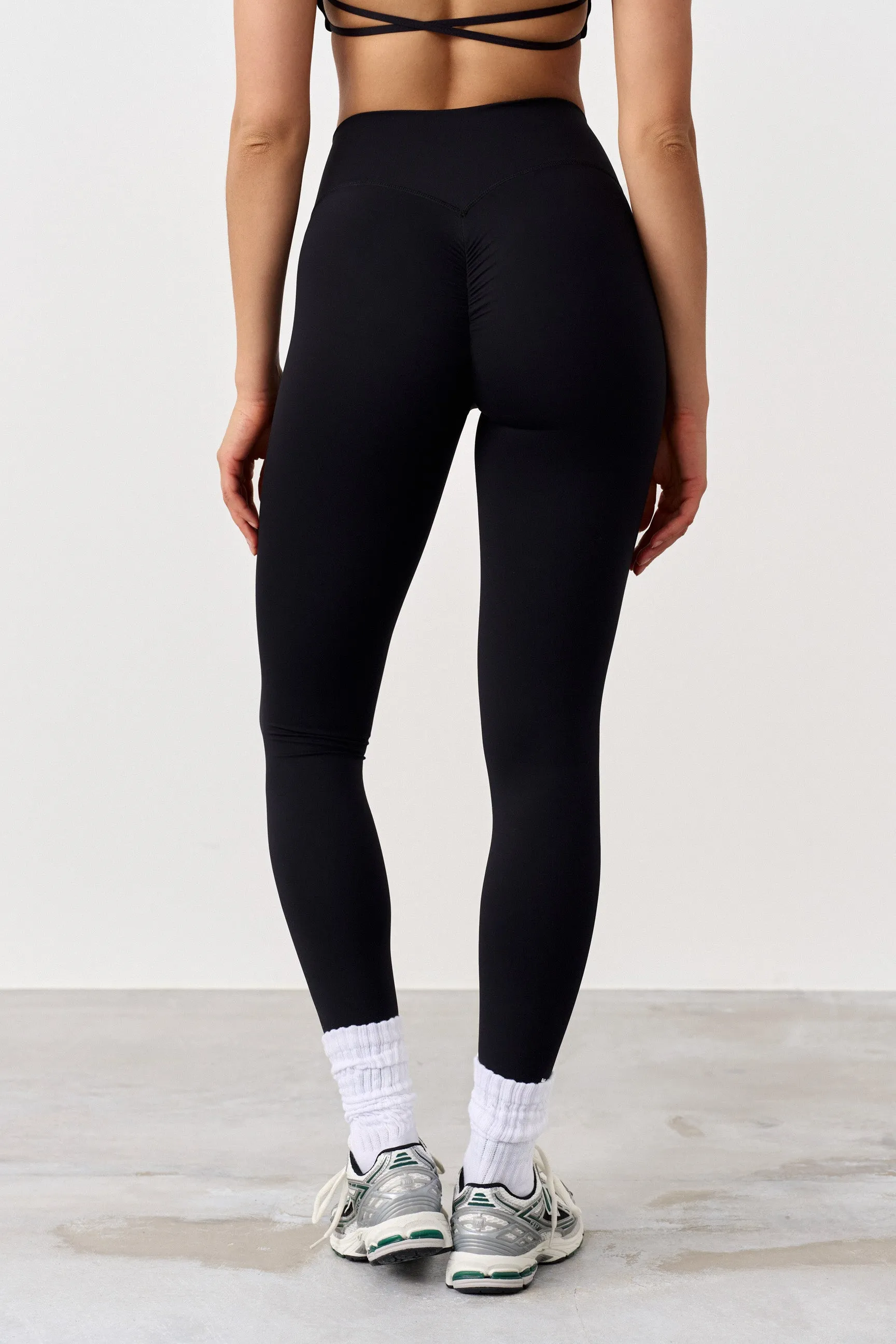 Signature Scrunch Leggings
