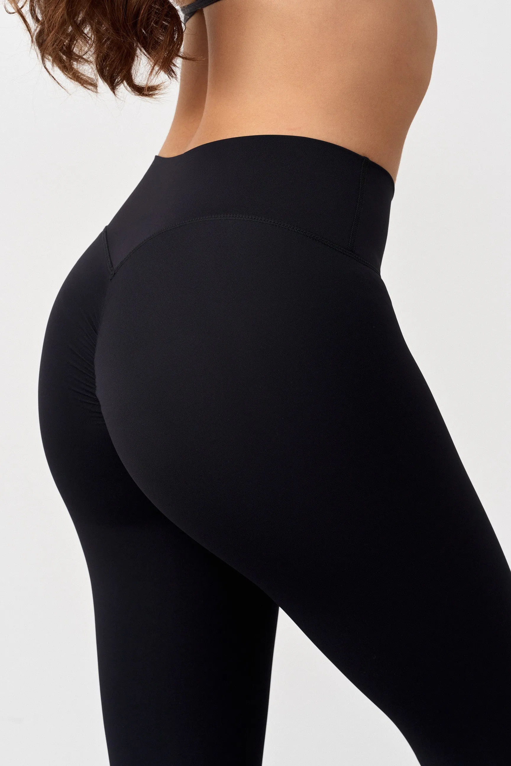 Signature Scrunch Leggings