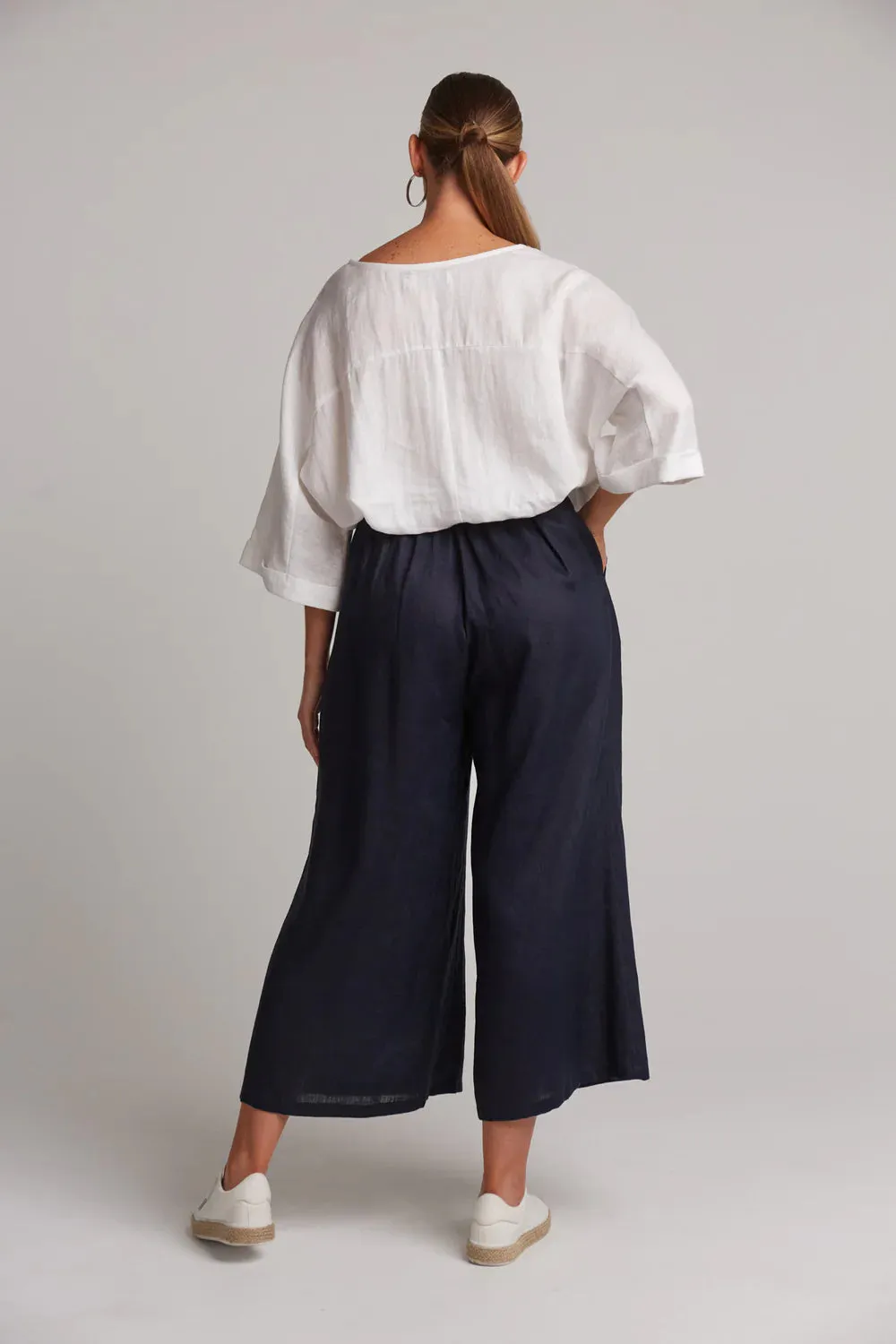 Studio Crop Pant / Navy