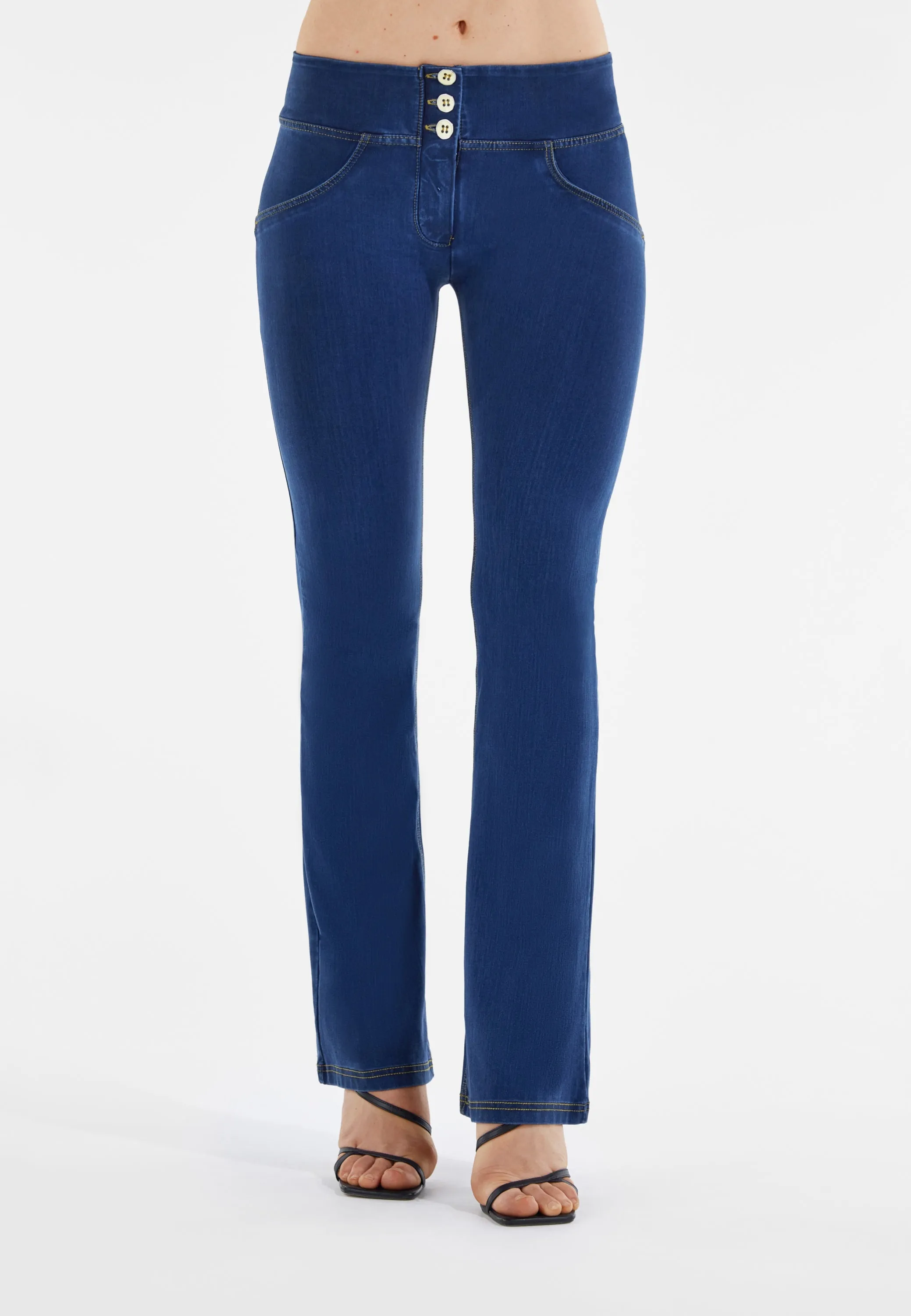 (WRUP11MS323-J0Y) Denim flare Mid Waist WR.UP® met Wijde Pijp in het Super Zachte Soft Tencel